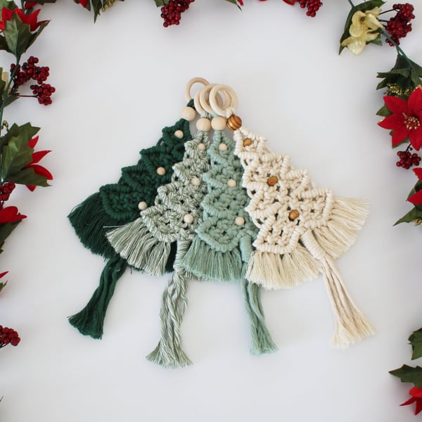 Macrame Christmas tree wall decoration
