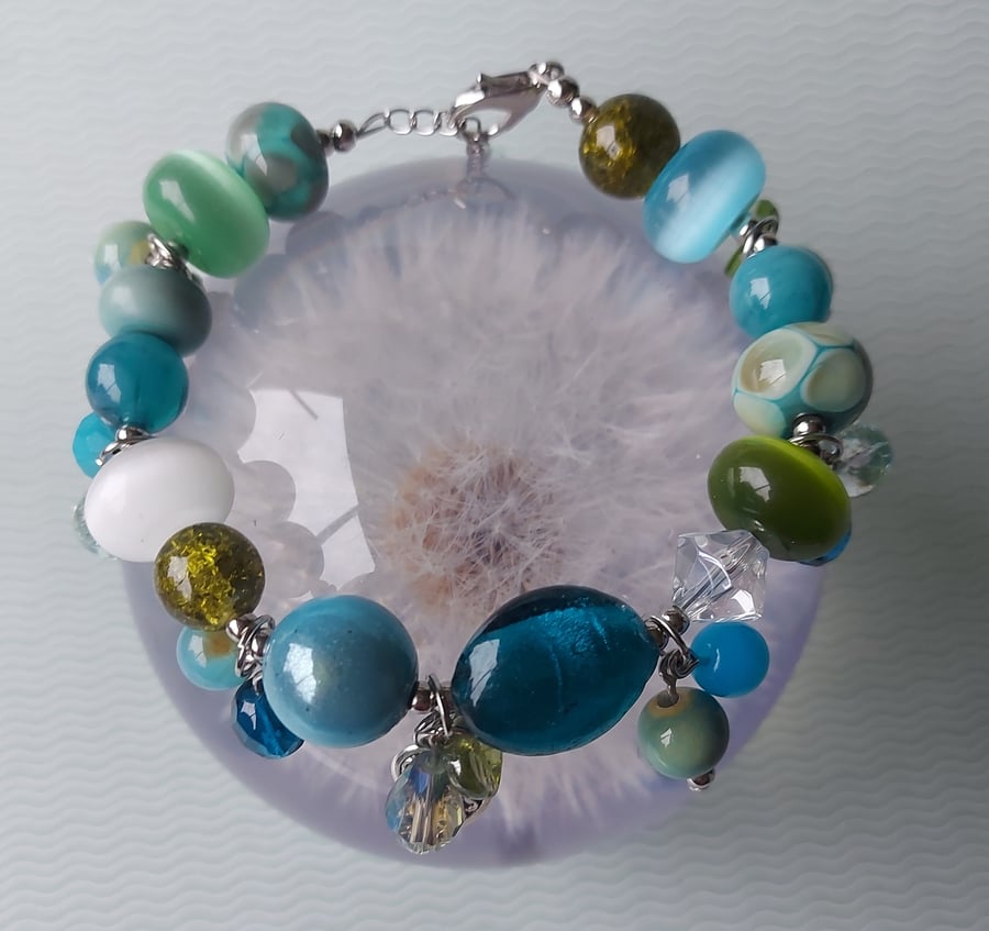 Stunning Sea Tones Bracelet