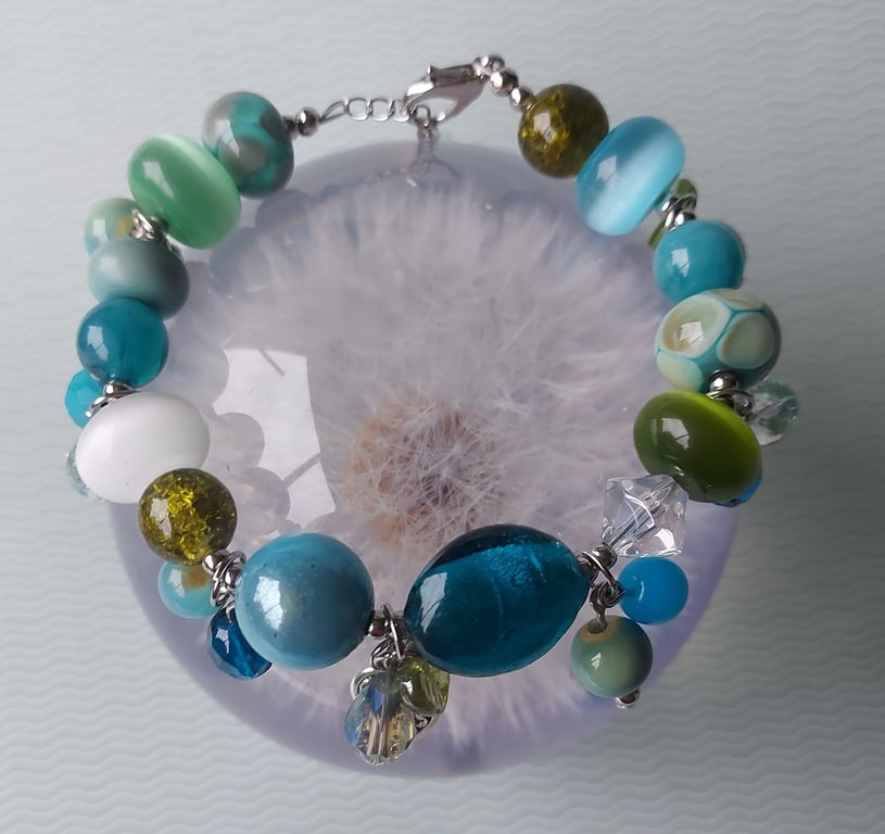 Stunning Sea Tones Bracelet