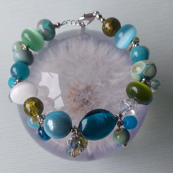 Stunning Sea Tones Bracelet