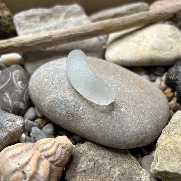 Large sculpted, frosted Sea glass - Organic curved form - Seaham beach glass