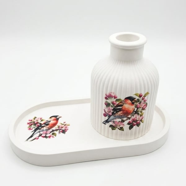 Handmade Eco Resin Bullfinch Vase and Trinket Tray Set - Sustainable Botanical B