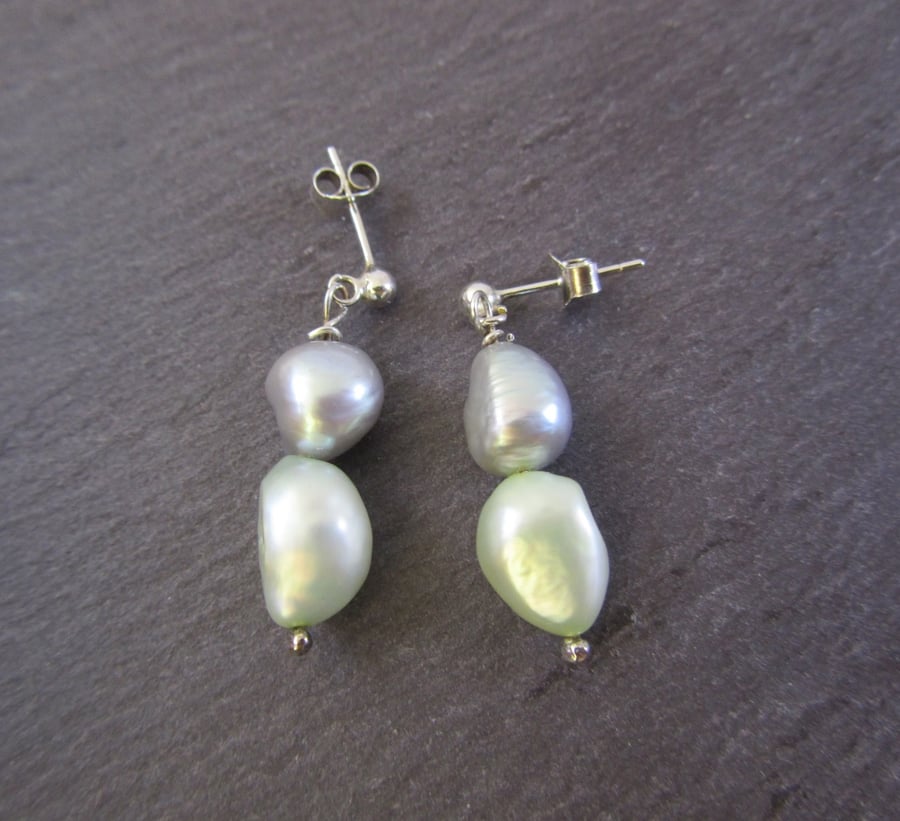 Green Silver Pearl Earrings