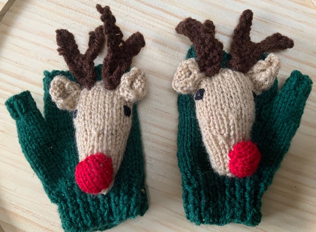 Hand Knitted Child's Red Nosed Reindeer Xmas Fingerless Gloves Approx 5-8 Yrs