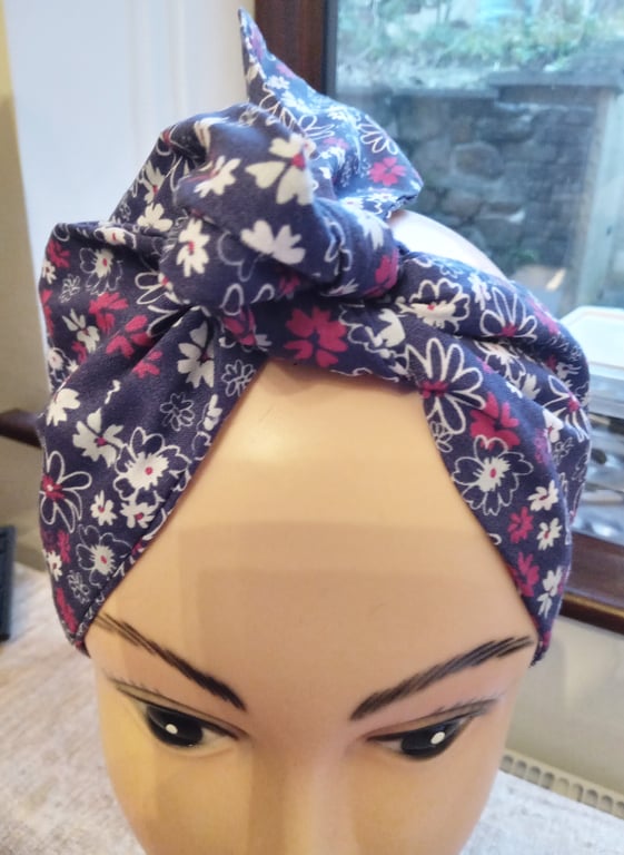 1950s Retro Rockabilly Headscarf, bandana Handmade Daisy Print