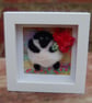 Needlefelt sheep holding a bouquet     - Image 3
