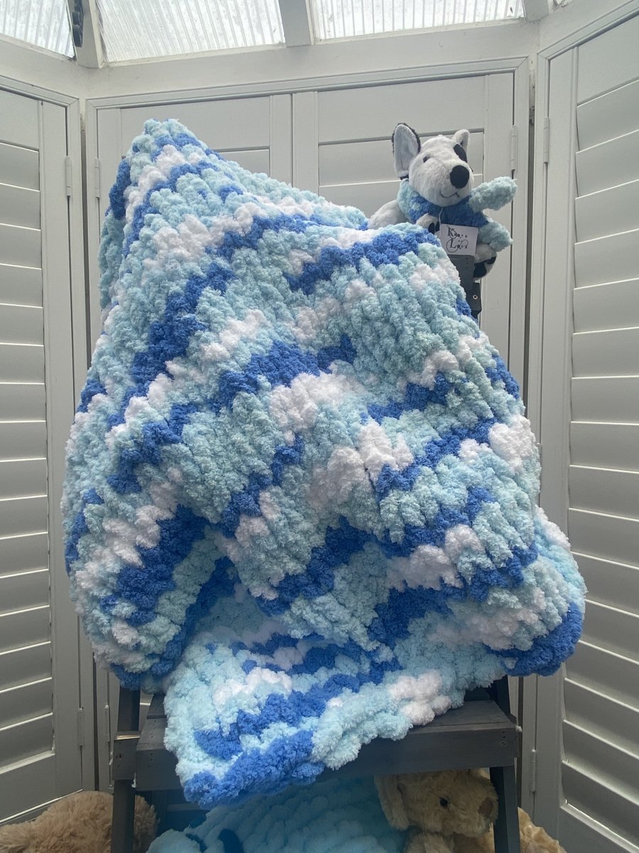 Super Soft Chunky Hand Knitted Baby Blanket (Colour: Bubblegum Burst)