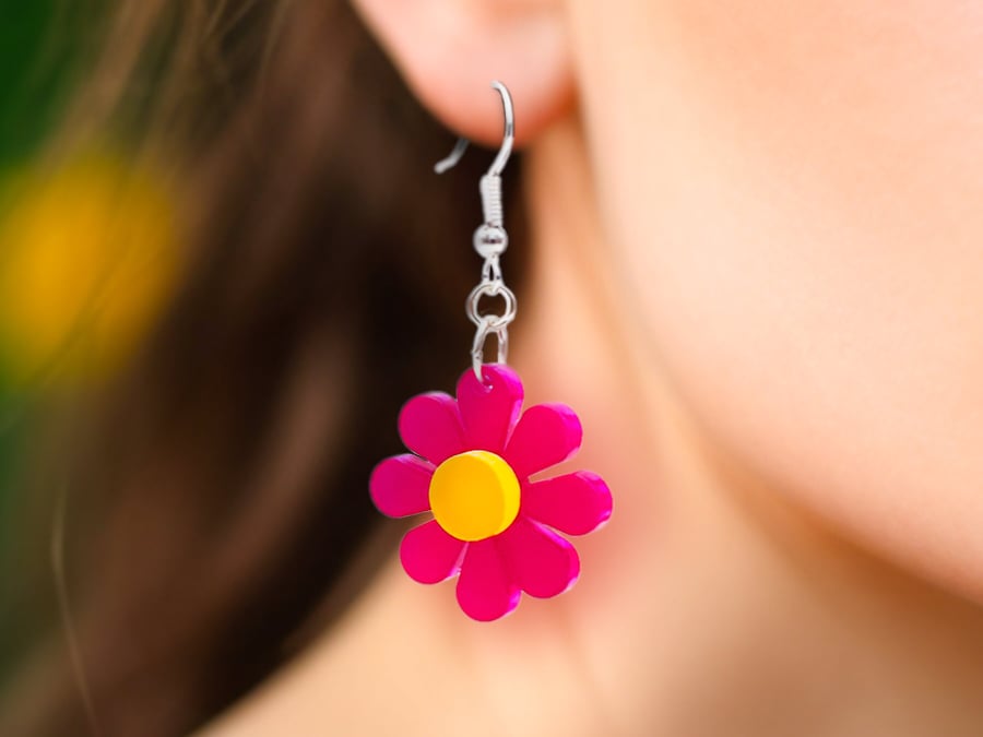 Hot Pink Retro Daisy Earrings - Flower Power