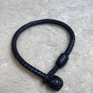 Slim braided bracelet in black kangaroo leather