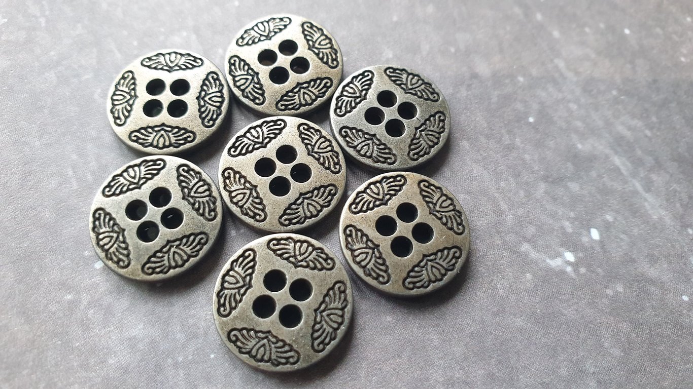 916" 15mm 24L Vintage designer buttons Antique verde VERY RARE