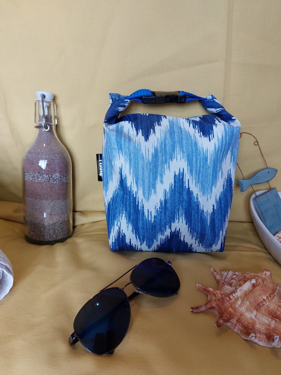  Small Zigzag print drybag 