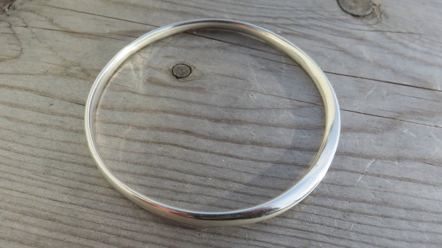 Mobius Loop Bangle