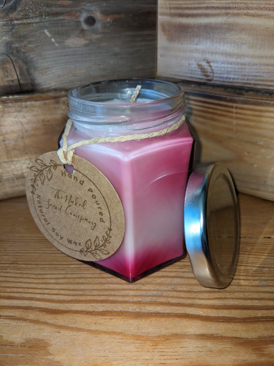 BUBBLEGUM SCENTED, HAND POURED,MARBLED SOY WAX CANDLE - 165g