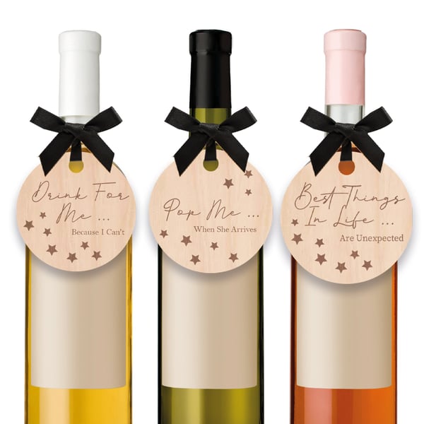 Personalised Pregnancy Announcement Wine Bottle Tag Wooden Label Charm Baby Bump