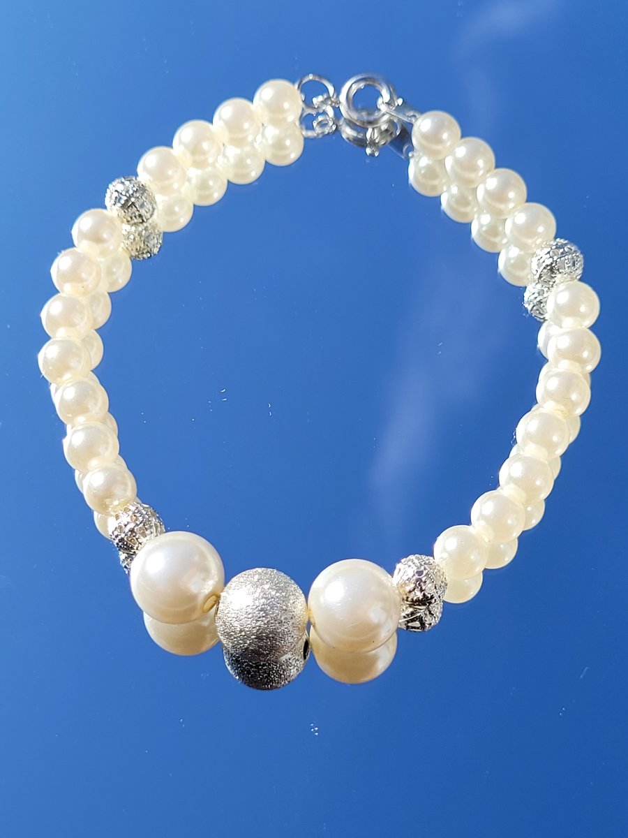 Beaded bracelet - wedding, graduation, birthday, Anniversary, bridesmaid 