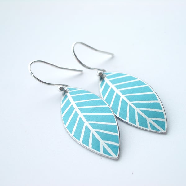 Blue leaf oval earrings