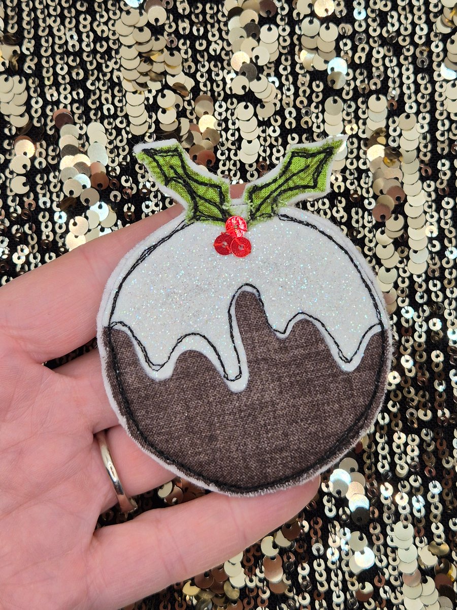Christmas Pudding Brooch