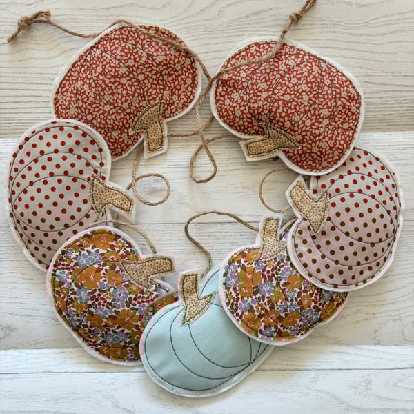 Pumpkin Garland 