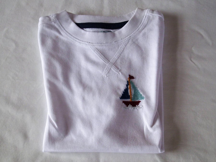 Yacht, t-shirt, Age 2-3, hand embroidered