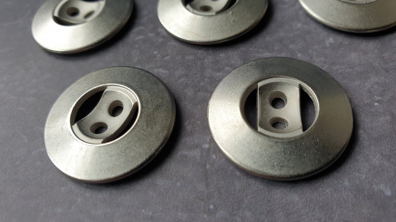 22.4mm 36L Retro Antique Silver Buttons