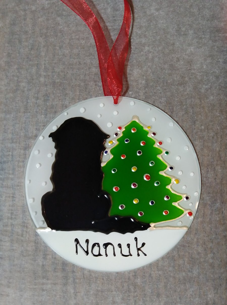 Newfoundland dog Christmas sun catcher decoration.