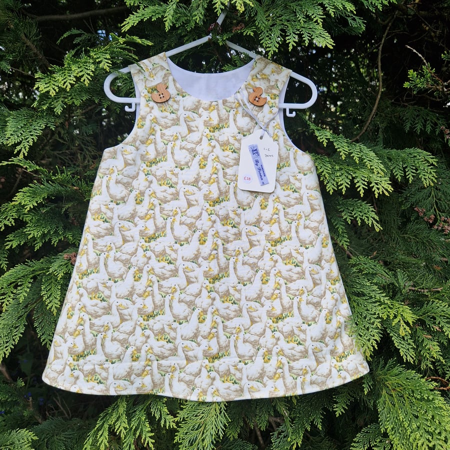 Age: 1-2yr Duck Print dress. 