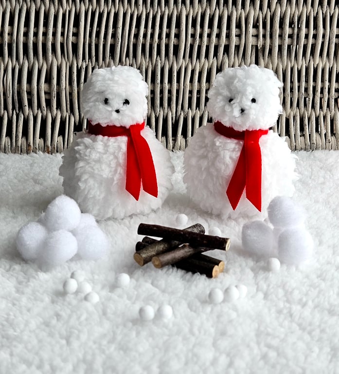 Fluffy Snowmen hanging decorations 