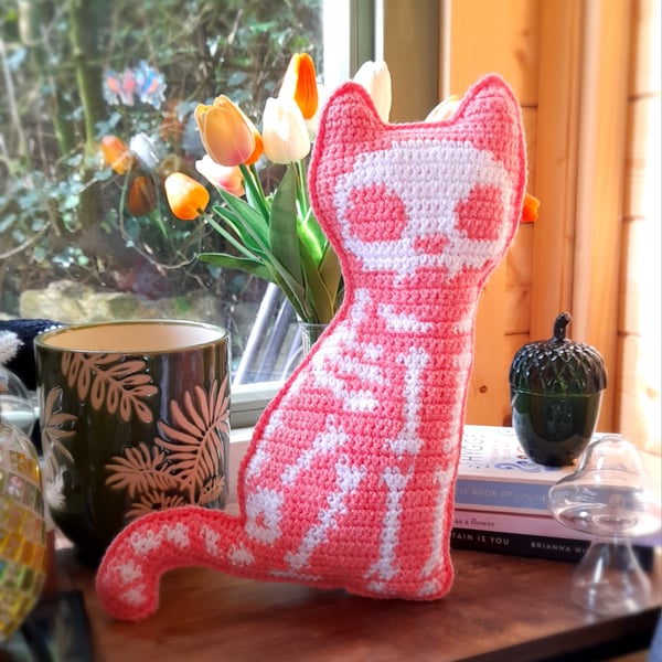 Spooky Crochet Cat Mini Cushion - Pink with white bones