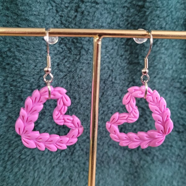 Polymer Clay Pink Heart Wreath, 316 Surgical Stainless Steel