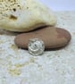 Silver shell imprint round pendant - Image 2
