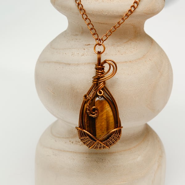 Vintage Style Tiger’s Eye Pendant – Handmade Bronze Wire Wrapped Stone