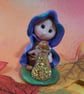 Tiny Magical Gnome 'Fyori' with golden nuggets potion urn OOAK Sculpt - Image 6