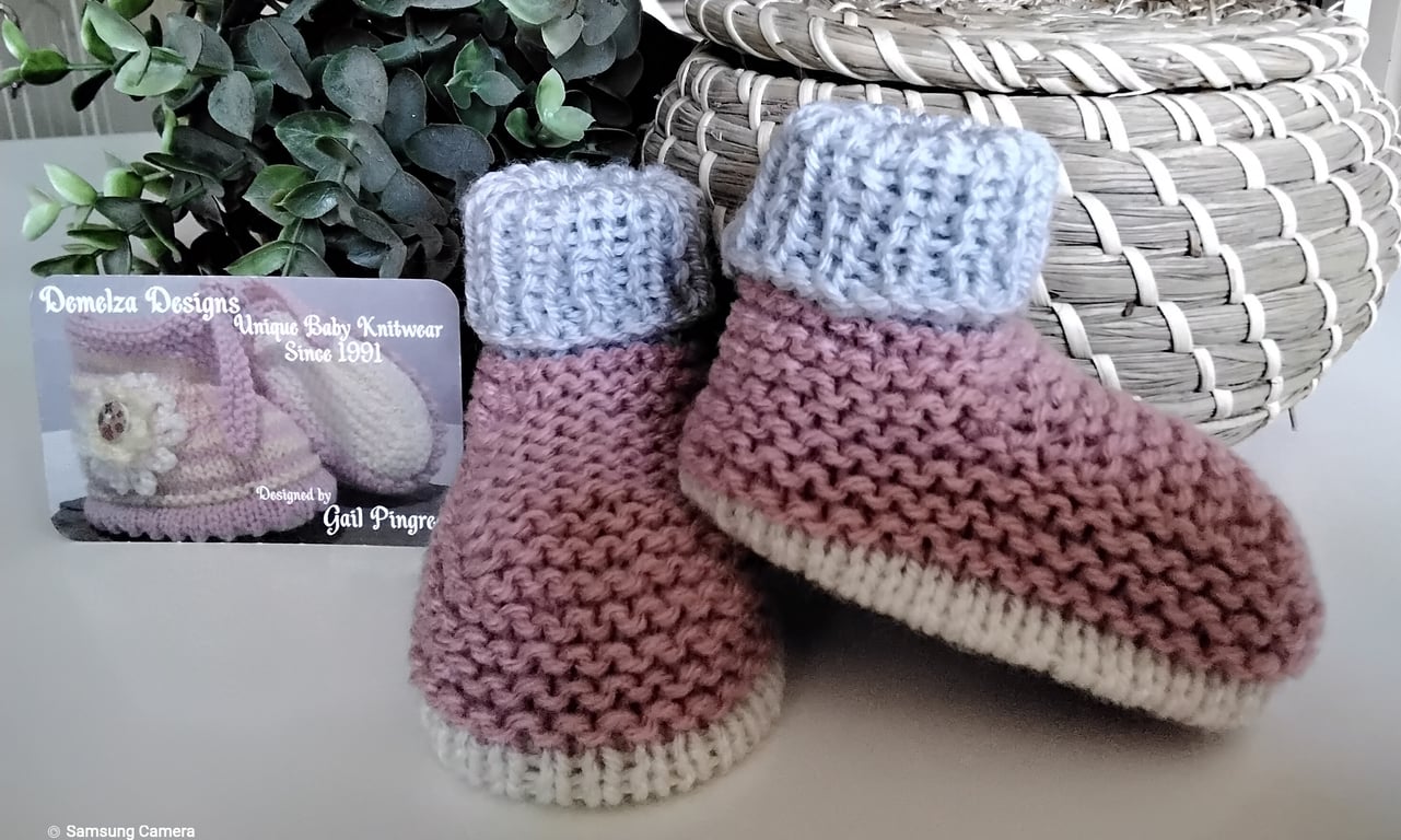 Baby Girl's Hand Knitted Booties 0-3 months size 