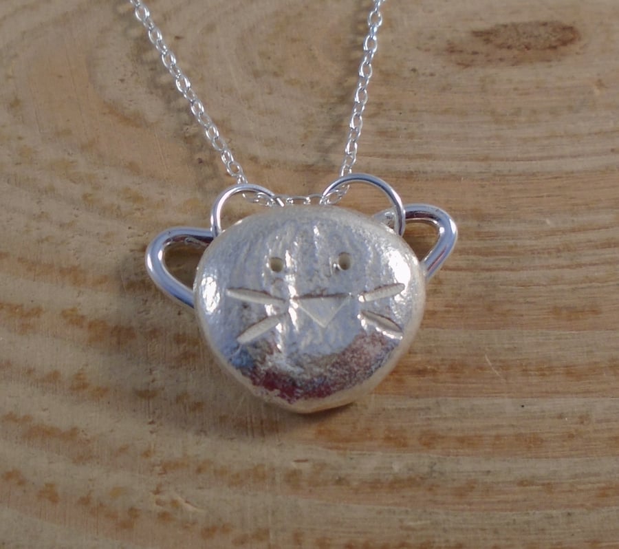 Sterling Silver Ball Cat Necklace