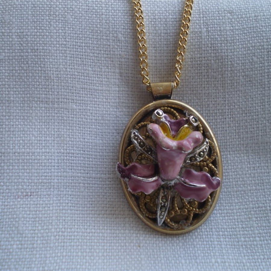 Art Deco Cameo Orchid Necklace