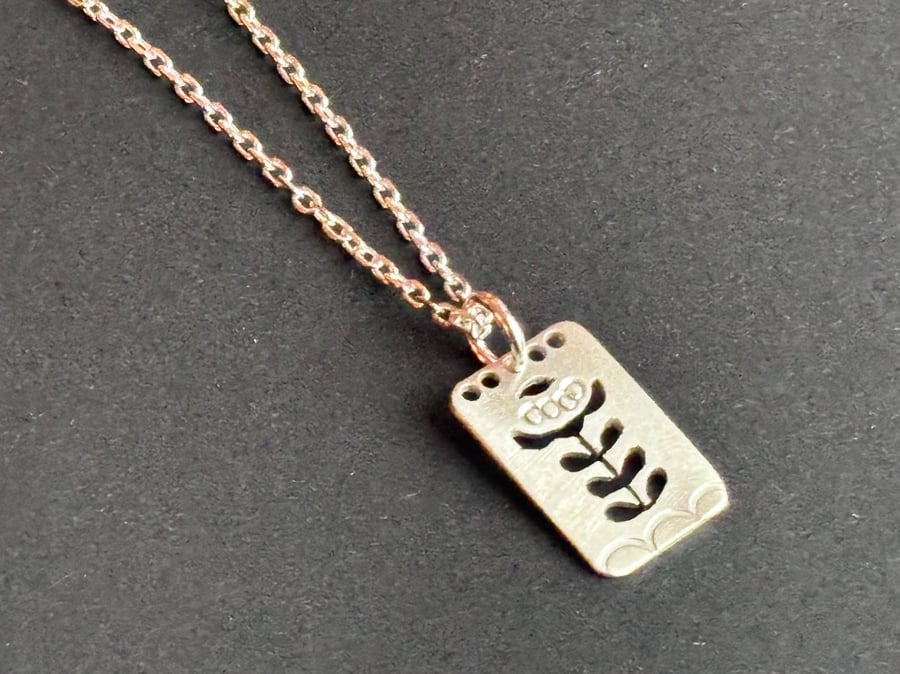 Folk flower necklace 