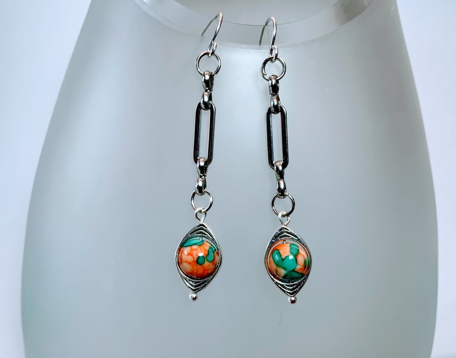 Silver Paperclip Chain Bead Earrings.