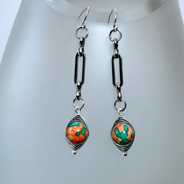Silver Paperclip Chain Bead Earrings.