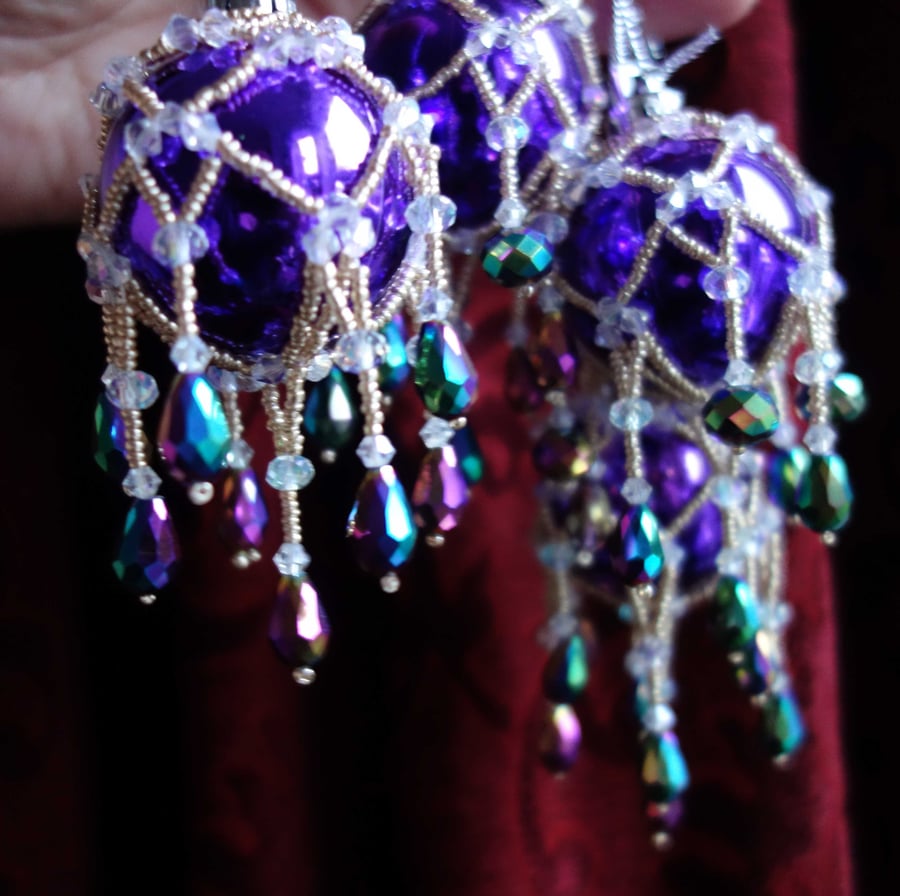 6 x Purple  Victoriana Crystal Baubles