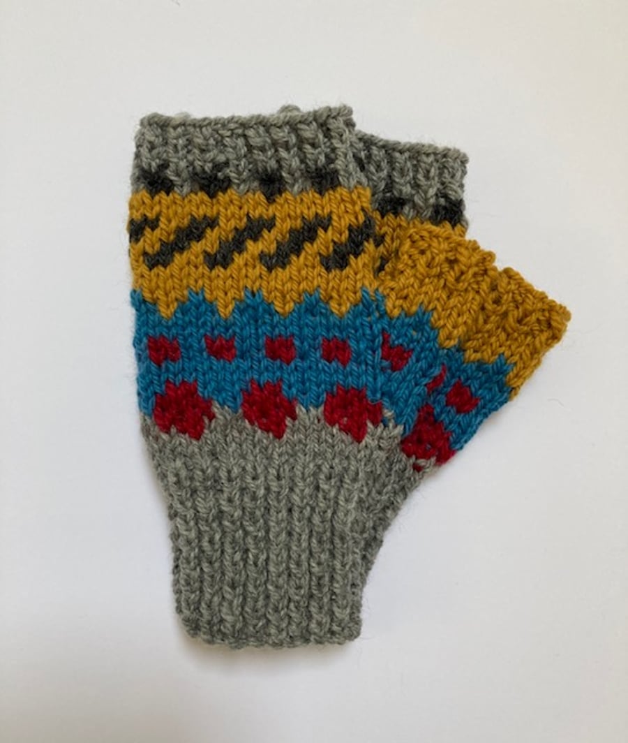100% Wool fingerless gloves