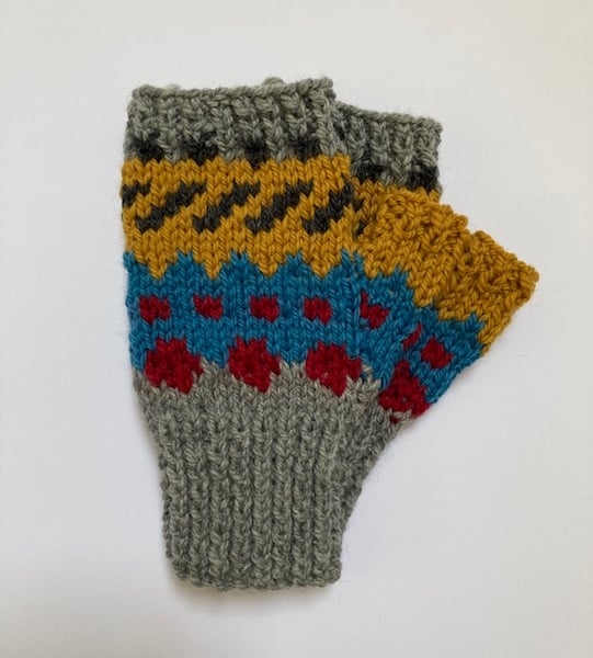 100% Wool fingerless gloves