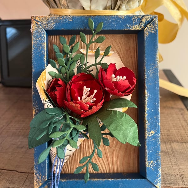 Paper flower frame 