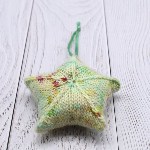 Hand knitted star - Christmas Decorations - Multicolour