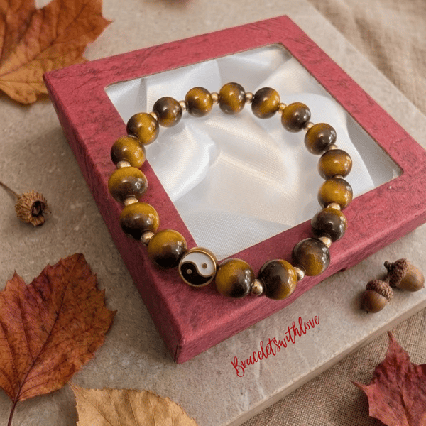 Handmade Tiger's Eye Beaded Bracelet with Yin Yang Charm – Harmony & Strength