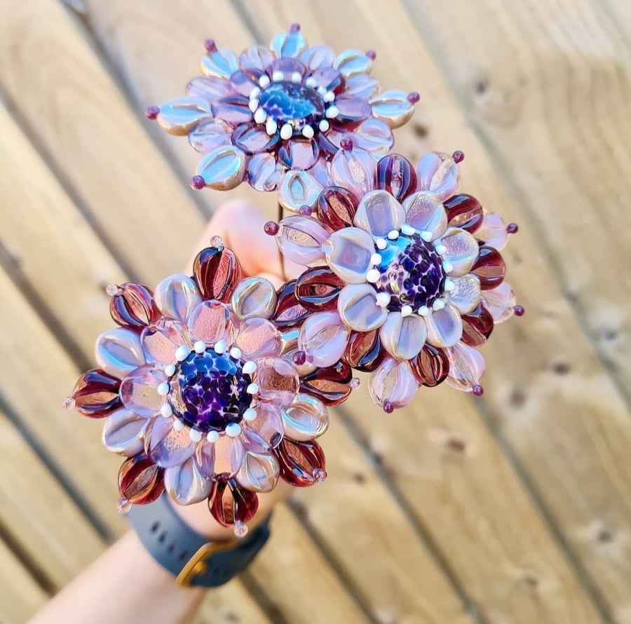 Purple Glass Flower Stems perfect for a vase, plant pot or in the garden - Handm
