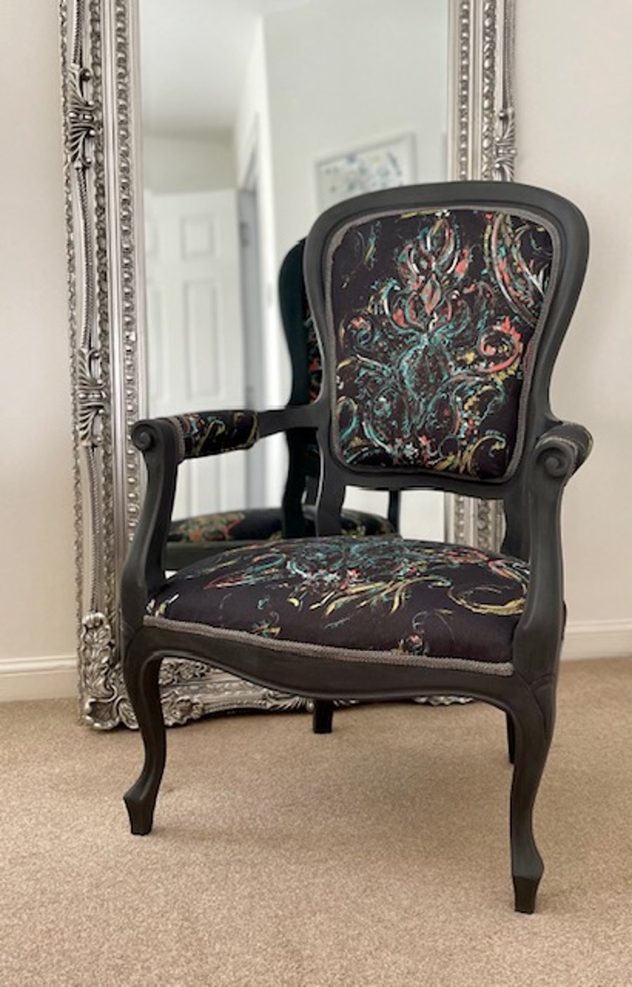 Vintage Victoria Bedroom Chair