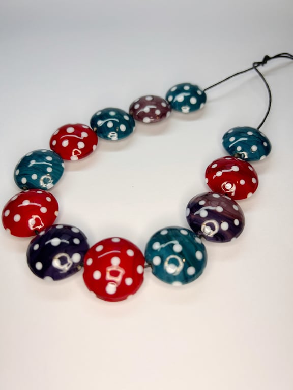 Handmade lamp work glass beads