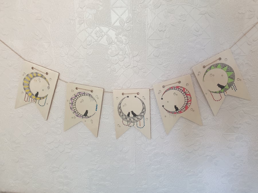 Cat and dog wooden bunting
