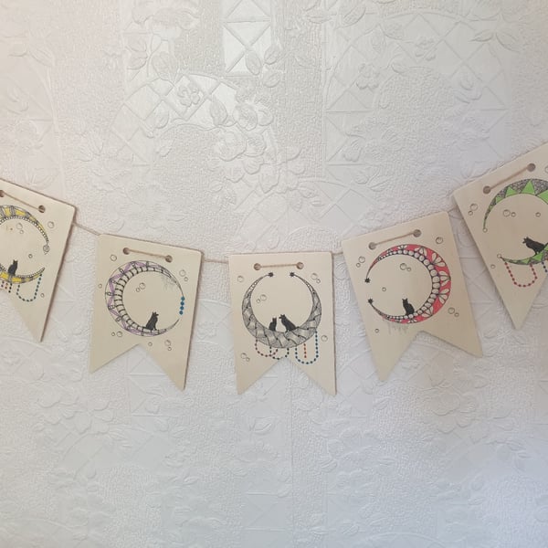 Cat and dog wooden bunting