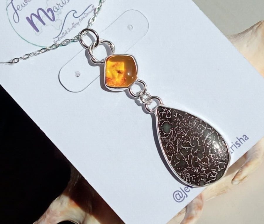 Necklace Silver Amber with Insect Dinosaur Bone Jewellery Gift Teardrop Pendant